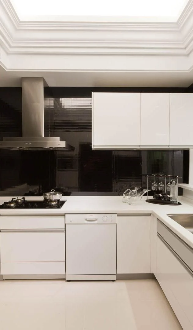 RTA cabinet package for apartment kitchens
